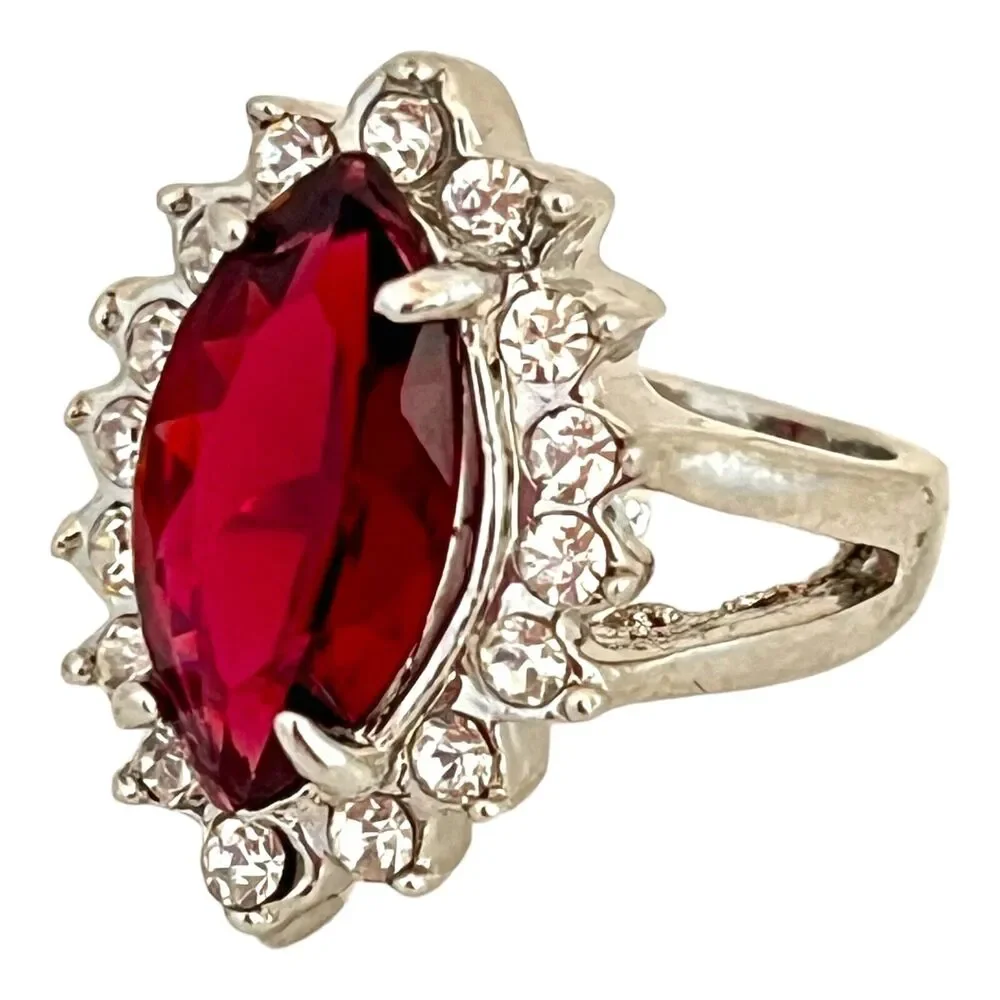 Vintage Jewelry era circa